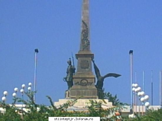 mijto partea cu faleza, fantani arteziene, vro 2 cluburi p akol, ceva parculete, strazi etc. dupa c